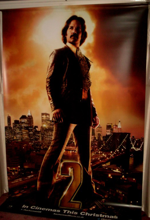 ANCHORMAN 2 THE LEGEND CONTINUES: Paul Rudd/Brian Fantana Cinema Banner