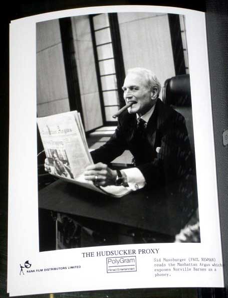HUDSUCKER PROXY, THE: Publicity Still Paul Newman With Paper 