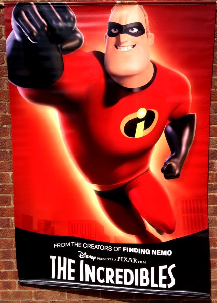 Cinema Banner: INCREDIBLES, THE 2004 (Mr Incredible) Craig T. Nelson Holly Hunter Cinema Banner: INCREDIBLES, THE 2004 (Mr Incredible) Craig T. Nelson Holly Hunter