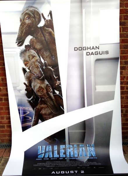 Cinema Banner: VALERIAN & THE CITY OF A THOUSAND PLANETS 2017 (Doghan)